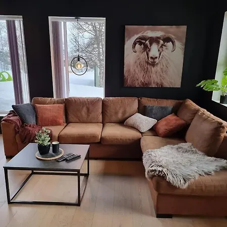 Ny, Moderne Leilighet Apartmán